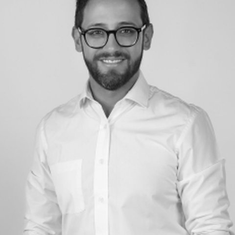 Carlos De León